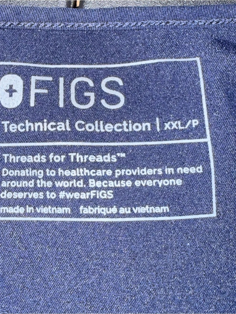 Figs Woman’s Scrub Top- XXL /p (Petite)- Navy